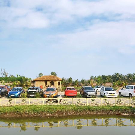 Palli Bangla Resort, Near Ruby Hospital, Anandapur Kolkata Exterior photo