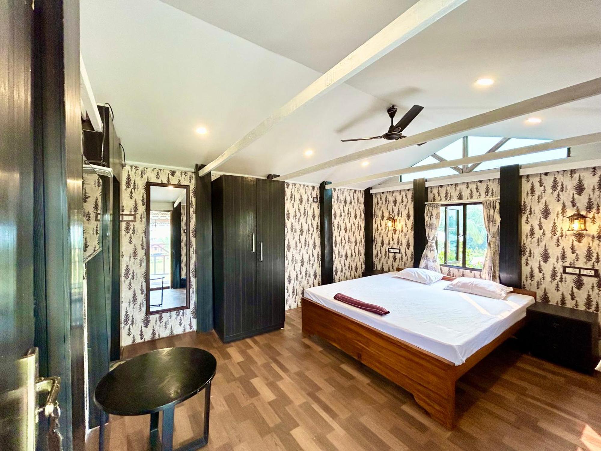 Palli Bangla Resort, Near Ruby Hospital, Anandapur Kolkata Exterior photo