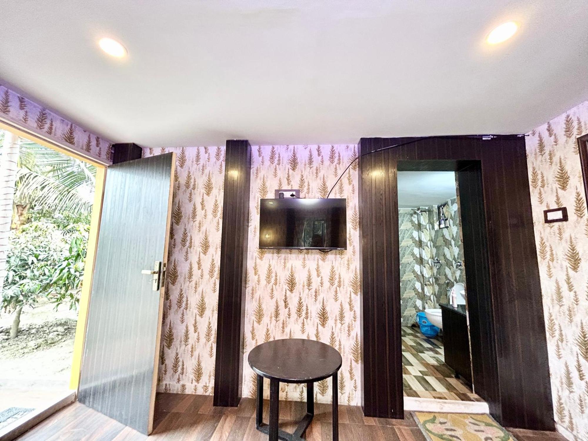 Palli Bangla Resort, Near Ruby Hospital, Anandapur Kolkata Exterior photo